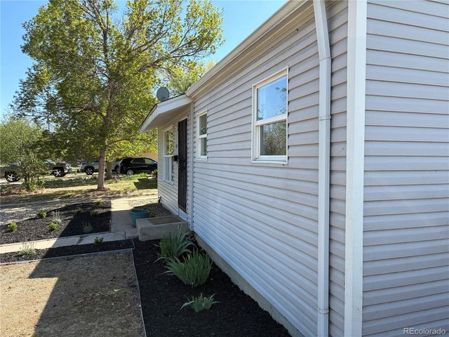 1989 Beeler Street, Aurora, CO 80010