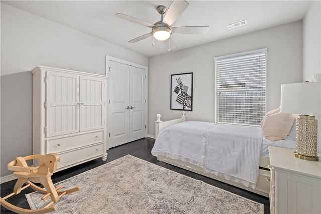 3551 Country Meadows Street, Fayetteville, AR 72704