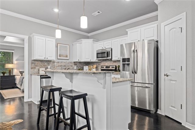 3551 Country Meadows Street, Fayetteville, AR 72704