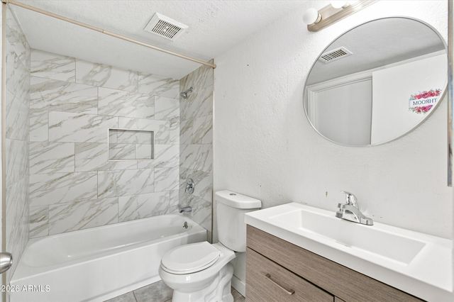 5960 W OREGON Avenue 119, Glendale, AZ 85301