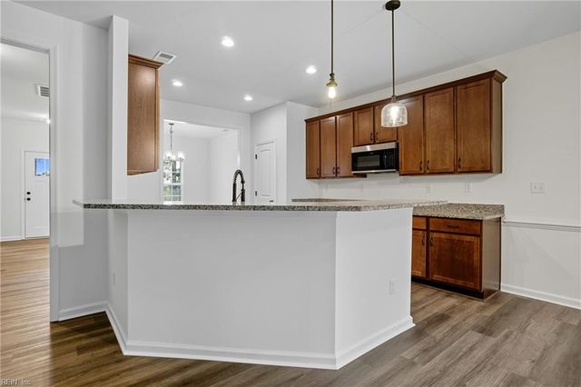 2772 Nansemond PW, Suffolk, VA 23434