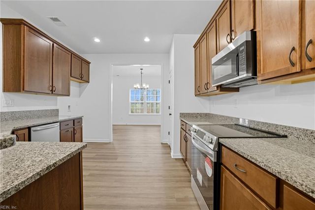 2772 Nansemond PW, Suffolk, VA 23434