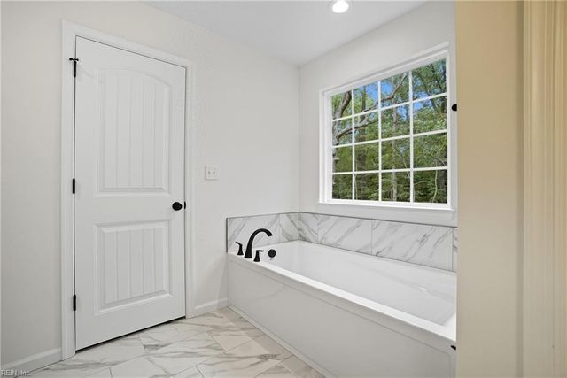 2772 Nansemond PW, Suffolk, VA 23434