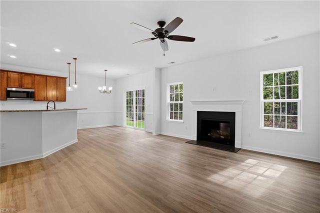 2772 Nansemond PW, Suffolk, VA 23434