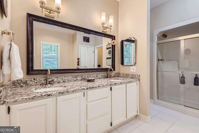 1872 Lake Lucerne Drive SW, Lilburn, GA 30047