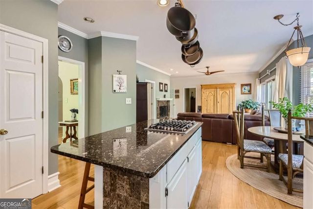 1872 Lake Lucerne Drive SW, Lilburn, GA 30047