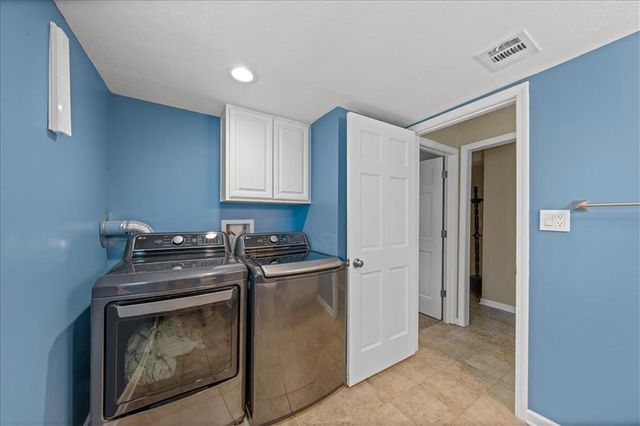8203 Hauser Street, Lenexa, KS 66215