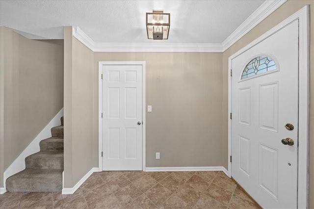 8203 Hauser Street, Lenexa, KS 66215