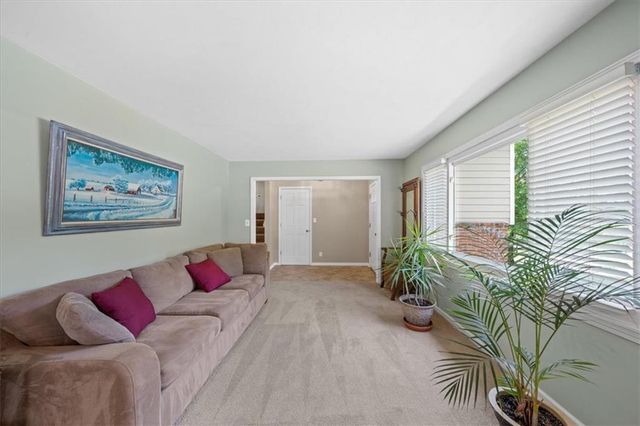 8203 Hauser Street, Lenexa, KS 66215