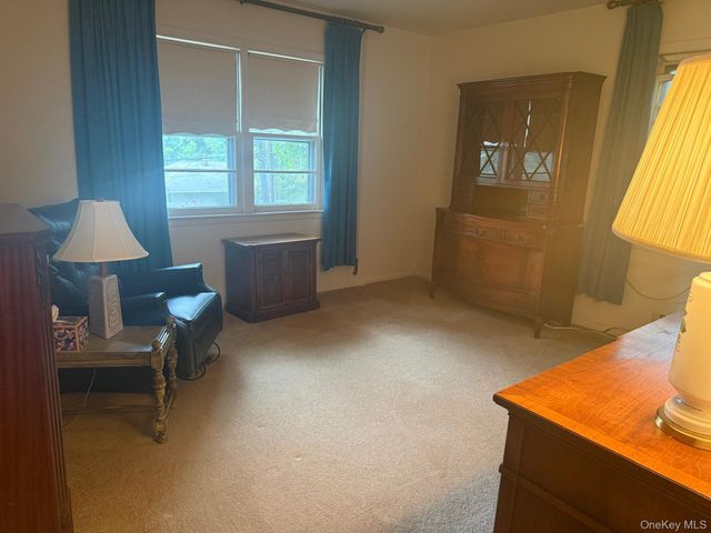 60 Hempstead Road, Spring Valley, NY 10977