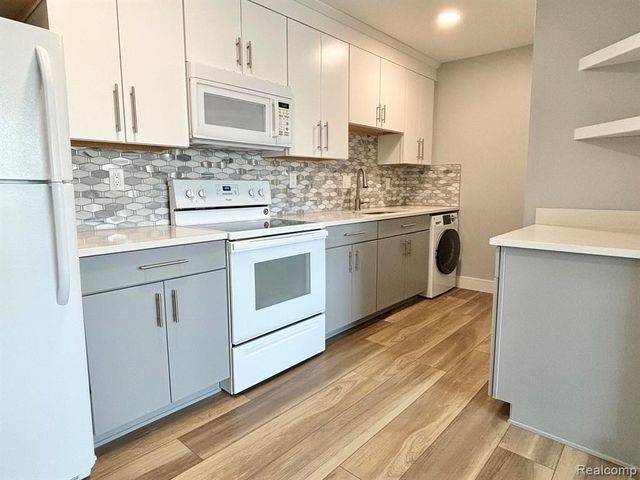 803 Plate Street 201, Rochester, MI 48307