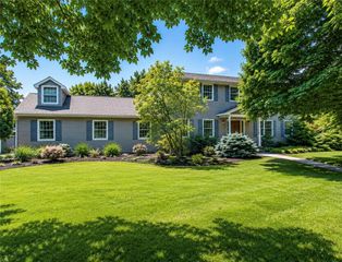 3325 Green Meadow Drive, Bethlehem City, PA 18017