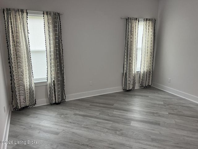 268 Fernwood Dr, Mt Washington, KY 40047