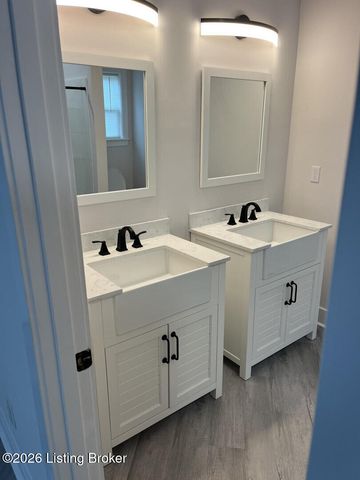 268 Fernwood Dr, Mt Washington, KY 40047