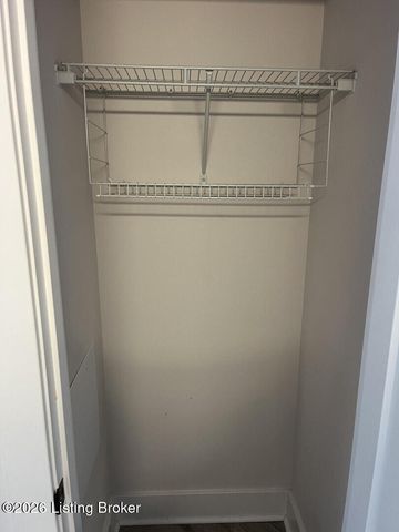 268 Fernwood Dr, Mt Washington, KY 40047