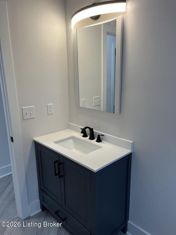 268 Fernwood Dr, Mt Washington, KY 40047