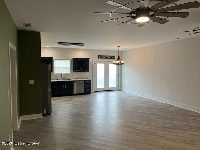 268 Fernwood Dr, Mt Washington, KY 40047