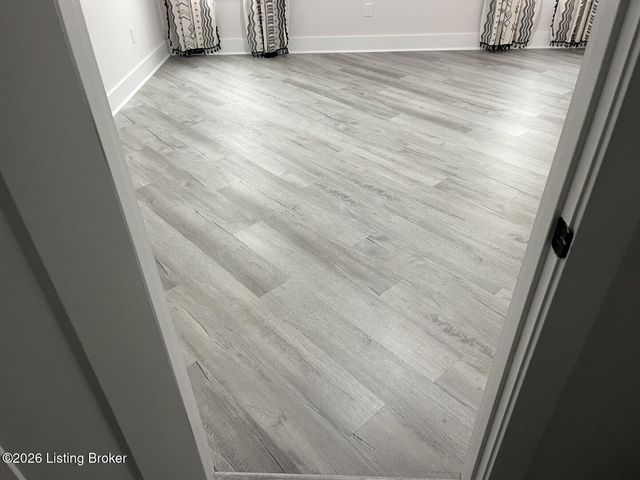 268 Fernwood Dr, Mt Washington, KY 40047