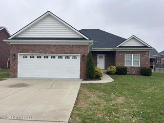 268 Fernwood Dr, Mt Washington, KY 40047