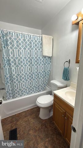 12807 COLBY DR, Woodbridge, VA 22192