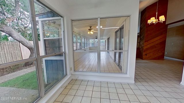 1615 SEMINOLE Road, Atlantic Beach, FL 32233
