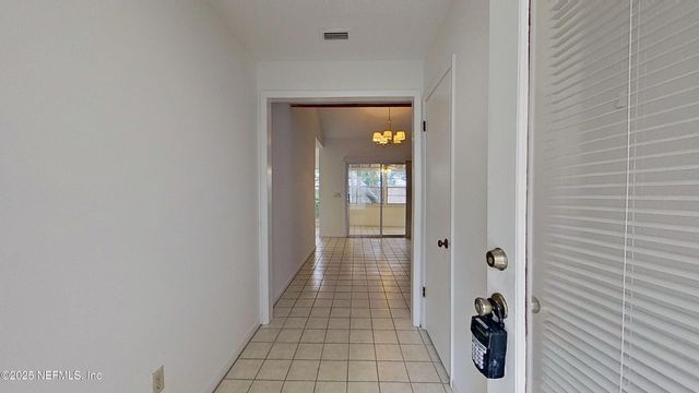 1615 SEMINOLE Road, Atlantic Beach, FL 32233