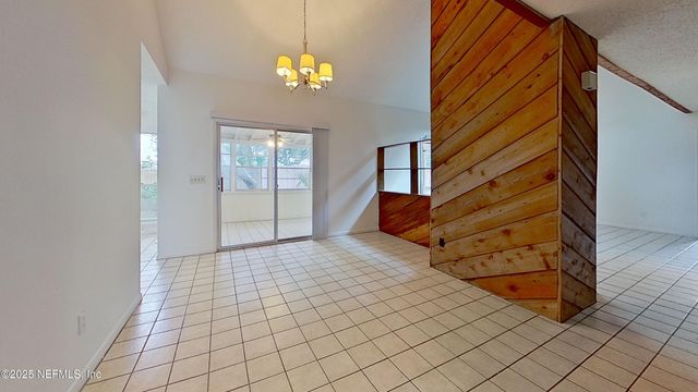 1615 SEMINOLE Road, Atlantic Beach, FL 32233