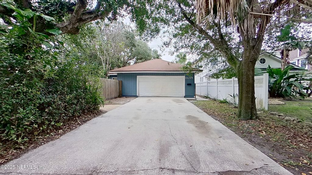 1615 SEMINOLE Road, Atlantic Beach, FL 32233
