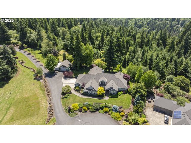 18050 S RIDGE RUNNER Rd, Oregon City, OR 97045