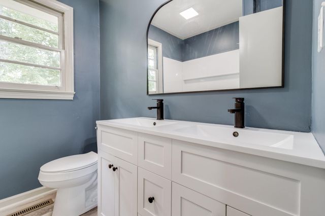 701 E Charlotte Avenue, Sumter, SC 29150