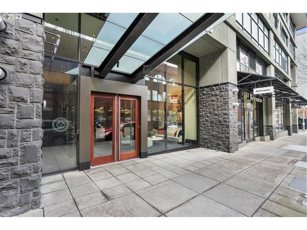 1025 Nw COUCH St 613, Portland, OR 97209