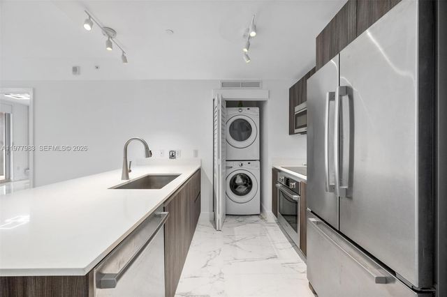 488 NE 18th St 1708, Miami, FL 33132