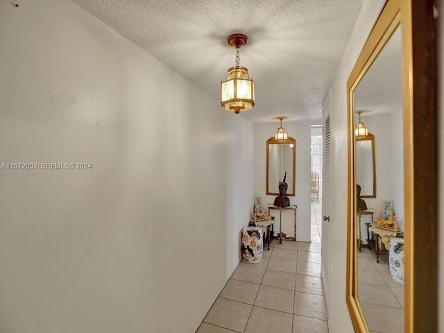 18051 Biscayne Boulevard 304, Aventura, FL 33160