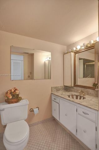 18051 Biscayne Boulevard 304, Aventura, FL 33160