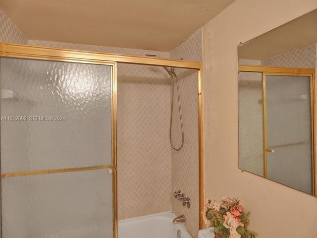 18051 Biscayne Boulevard 304, Aventura, FL 33160