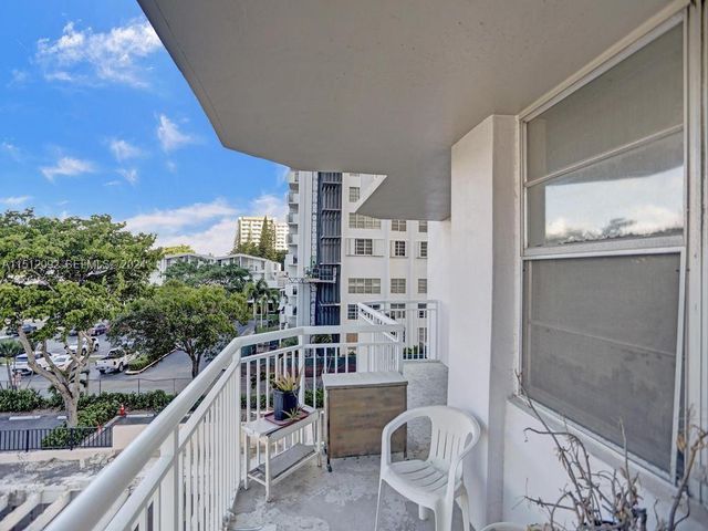 18051 Biscayne Boulevard 304, Aventura, FL 33160
