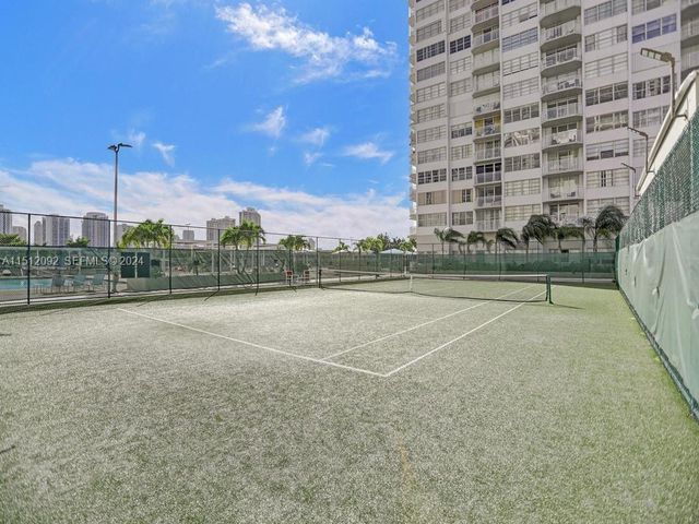 18051 Biscayne Boulevard 304, Aventura, FL 33160