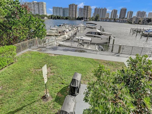 18051 Biscayne Boulevard 304, Aventura, FL 33160