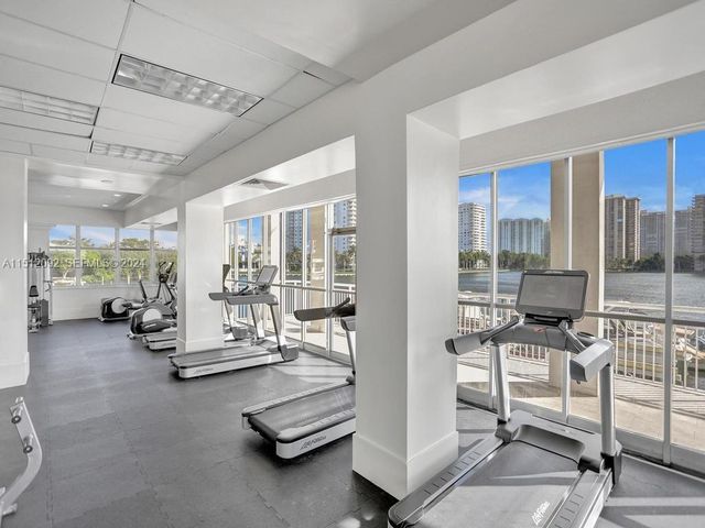 18051 Biscayne Boulevard 304, Aventura, FL 33160