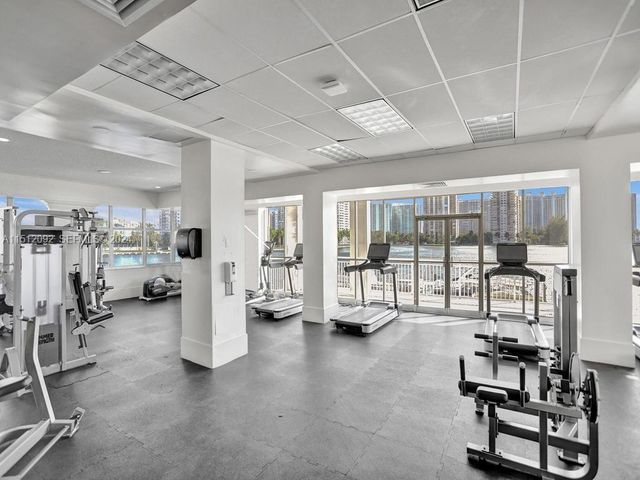 18051 Biscayne Boulevard 304, Aventura, FL 33160