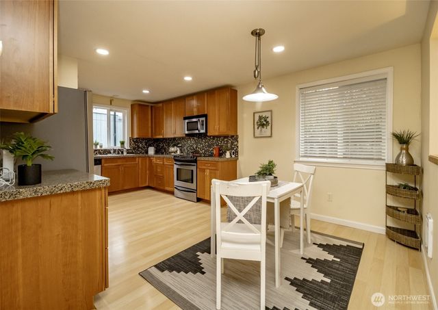 4851 6th Avenue, Tacoma, WA 98406