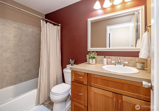 4851 6th Avenue, Tacoma, WA 98406