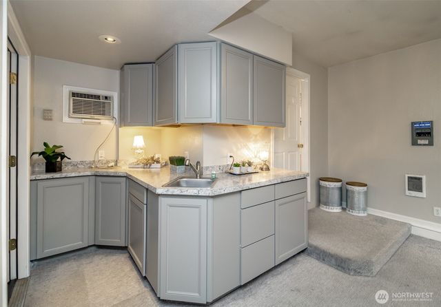 4851 6th Avenue, Tacoma, WA 98406