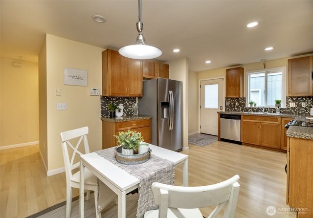 4851 6th Avenue, Tacoma, WA 98406