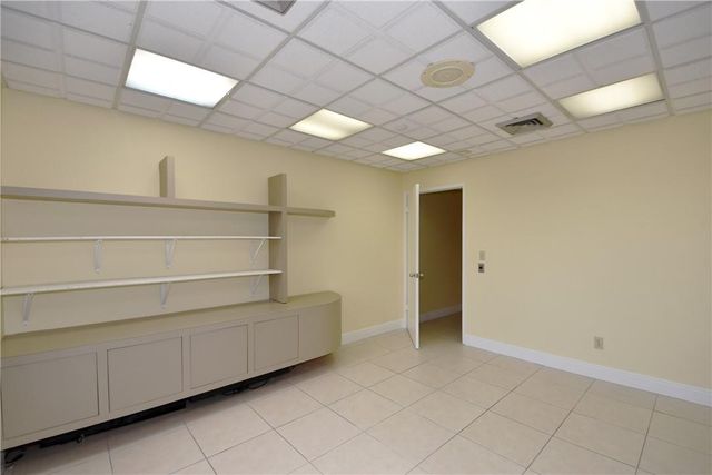 1820 E Commercial Boulevard, Fort Lauderdale, FL 33308