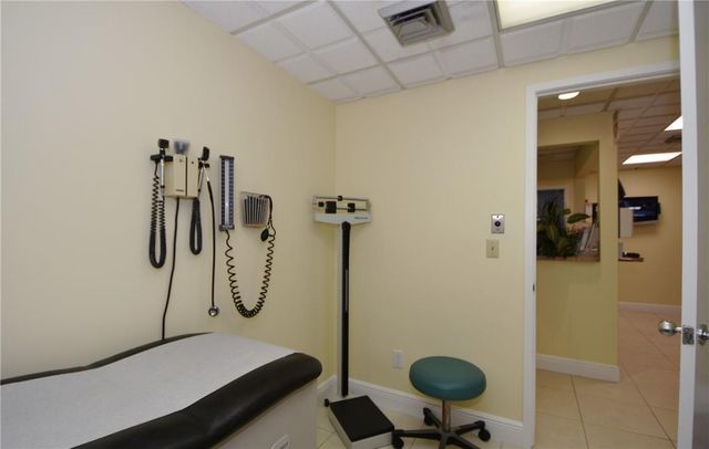 1820 E Commercial Boulevard, Fort Lauderdale, FL 33308