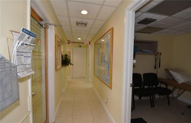 1820 E Commercial Boulevard, Fort Lauderdale, FL 33308