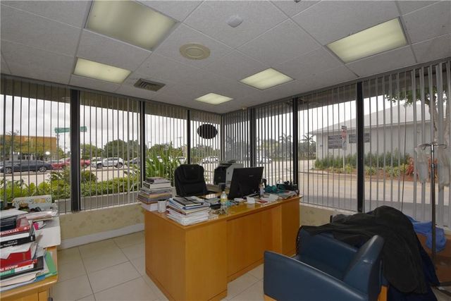 1820 E Commercial Boulevard, Fort Lauderdale, FL 33308