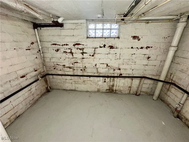 1665 Cumberland Road, Cleveland Heights, OH 44118