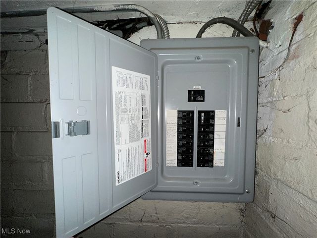 1665 Cumberland Road, Cleveland Heights, OH 44118